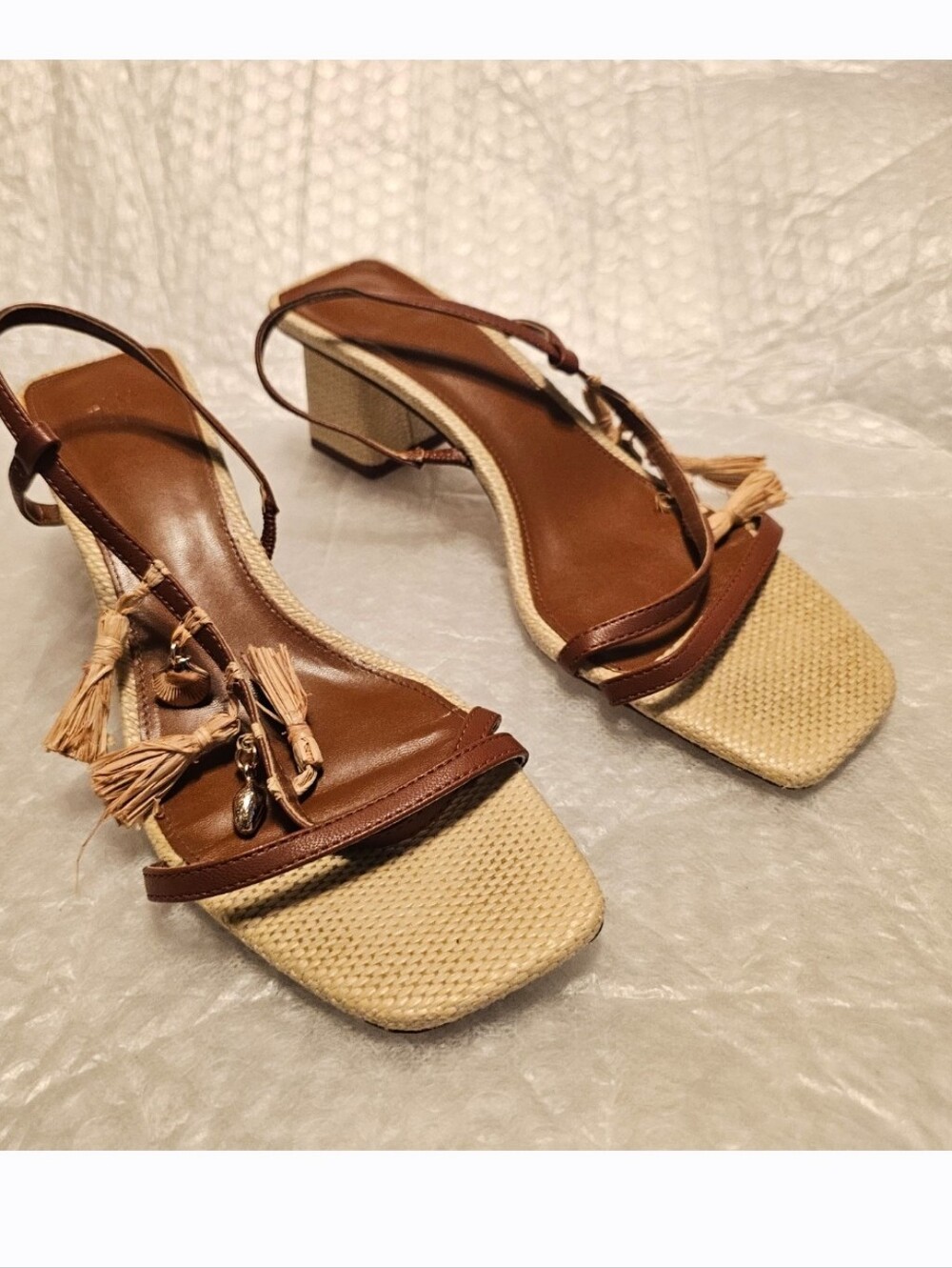 H&M Tasselled heeled sandals - Picture 5 of 12